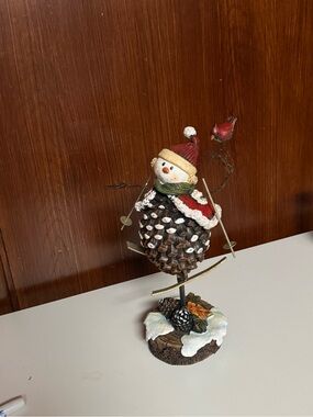 Celebrating Home Pinecone Snowman with skis